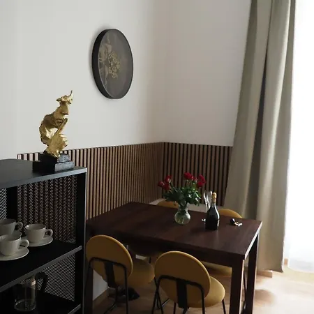 Lägenhet Luxury In Heart Of Prag